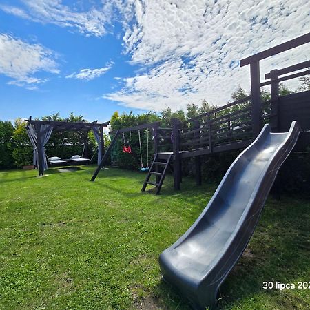 Domek Parterowy Apartamentowy Ostoja レバル エクステリア 写真