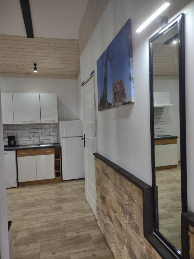 Domek Parterowy Apartamentowy Ostoja レバル エクステリア 写真