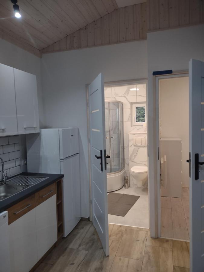 Domek Parterowy Apartamentowy Ostoja レバル エクステリア 写真