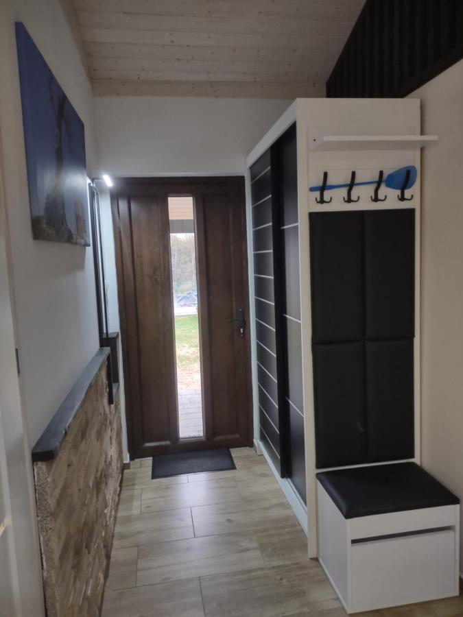 Domek Parterowy Apartamentowy Ostoja レバル エクステリア 写真