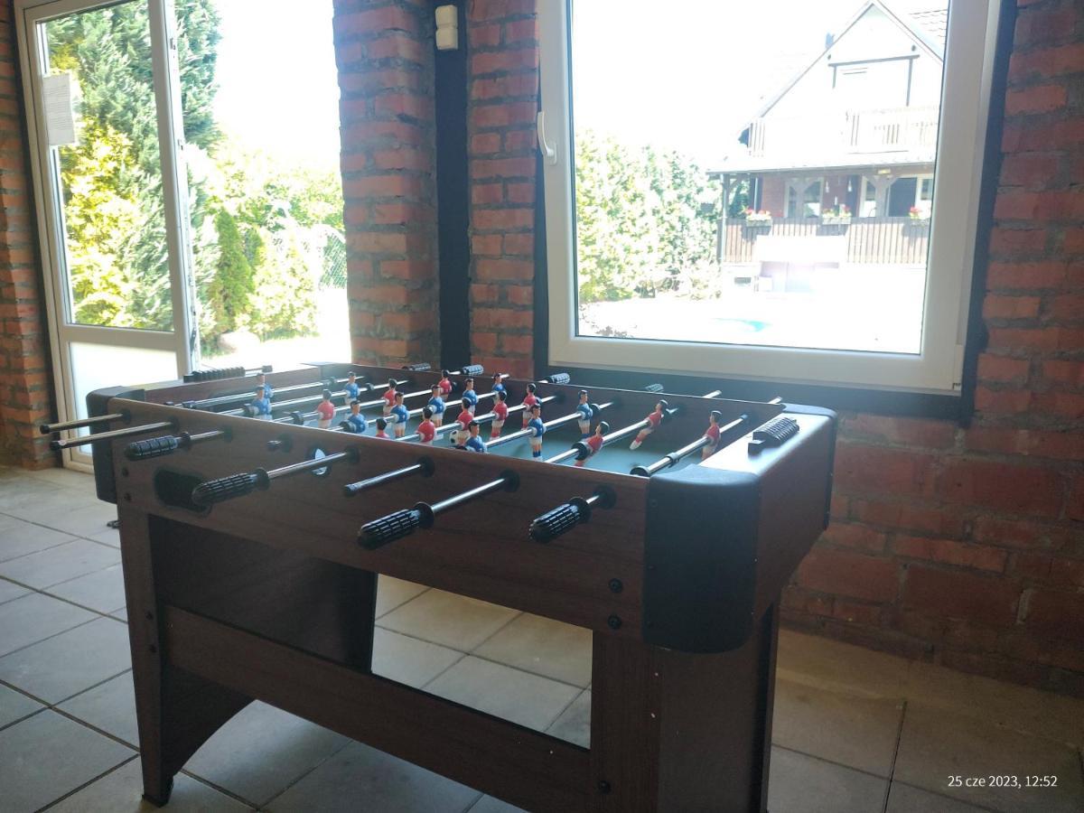 Domek Parterowy Apartamentowy Ostoja レバル エクステリア 写真